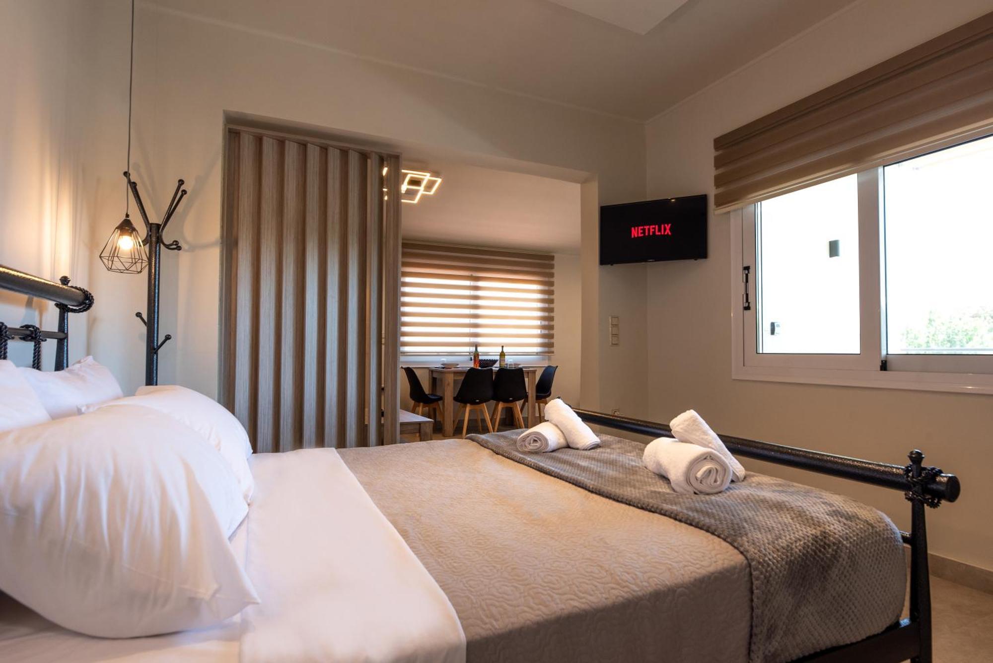Demi'S Apartments Near Athen'S Airport アルテミダ エクステリア 写真