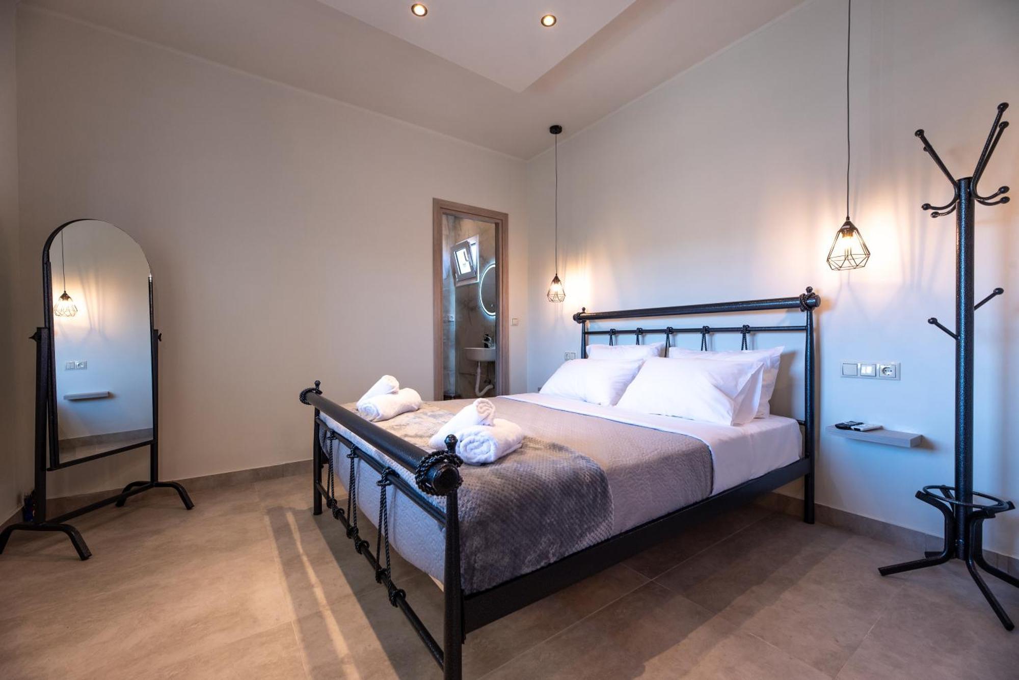 Demi'S Apartments Near Athen'S Airport アルテミダ エクステリア 写真